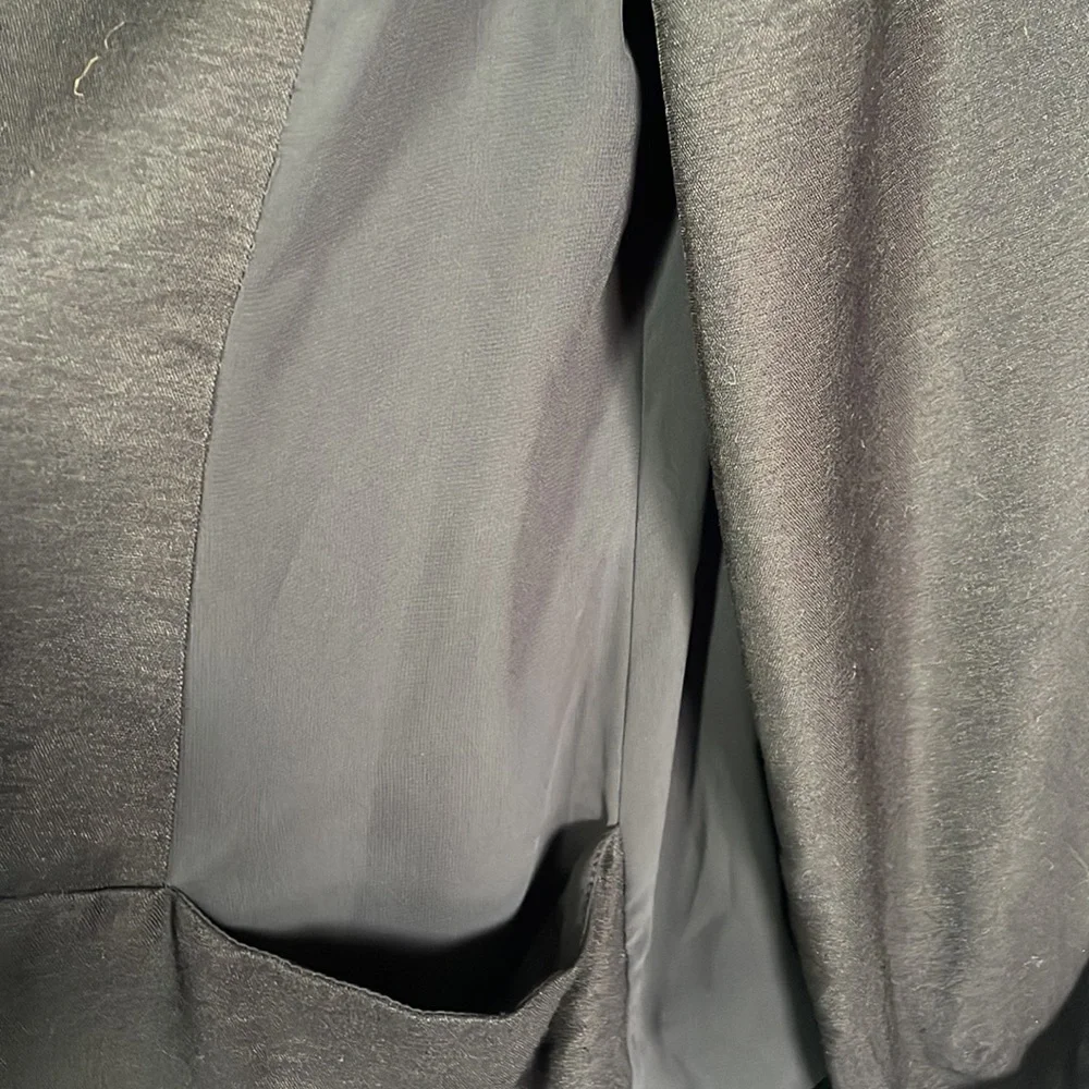 LC Blazer - Picture 6 of 6